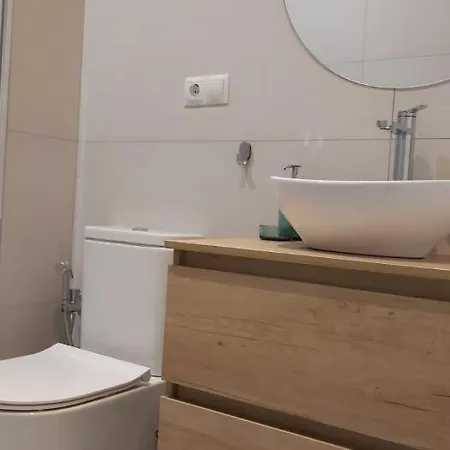 Apartment Misterhost Magallanes Triana