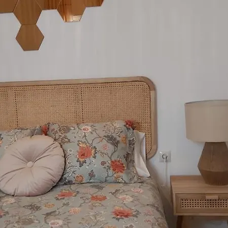 Apartment Misterhost Magallanes Triana *